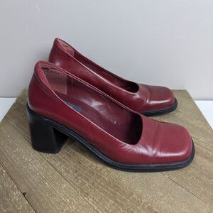 Red leather Chucky loafers, vintage 90s leather shoes transit size 7